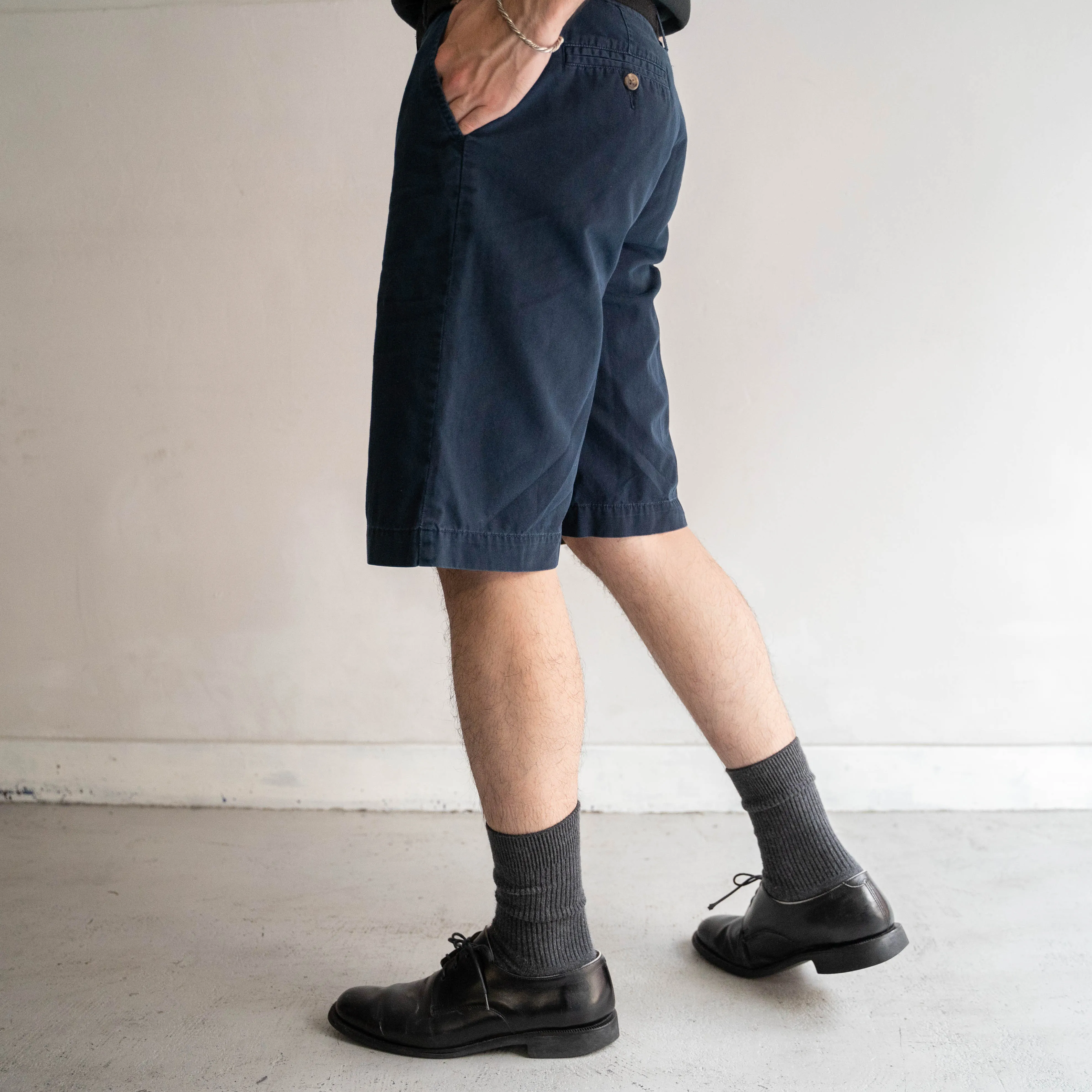 1990s Ralph Lauren navy color chino shorts