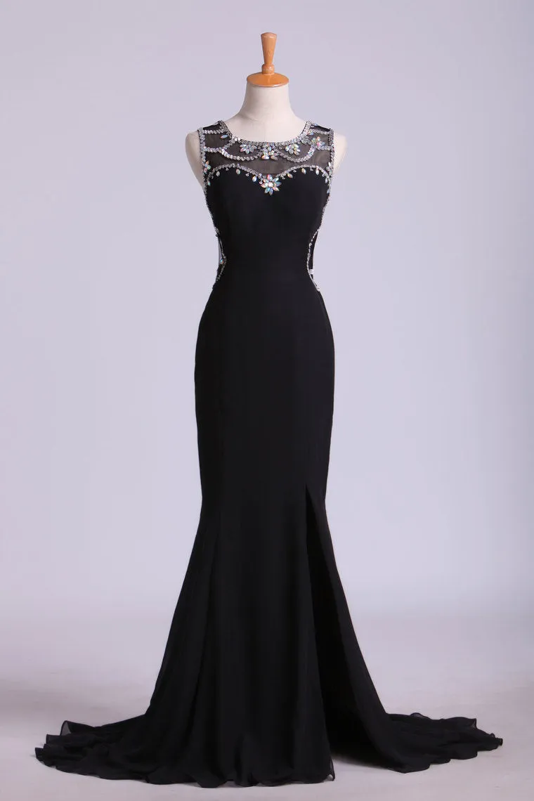 2024 New Arrival Prom Dresses Scoop Neckline Sheath Chiffon