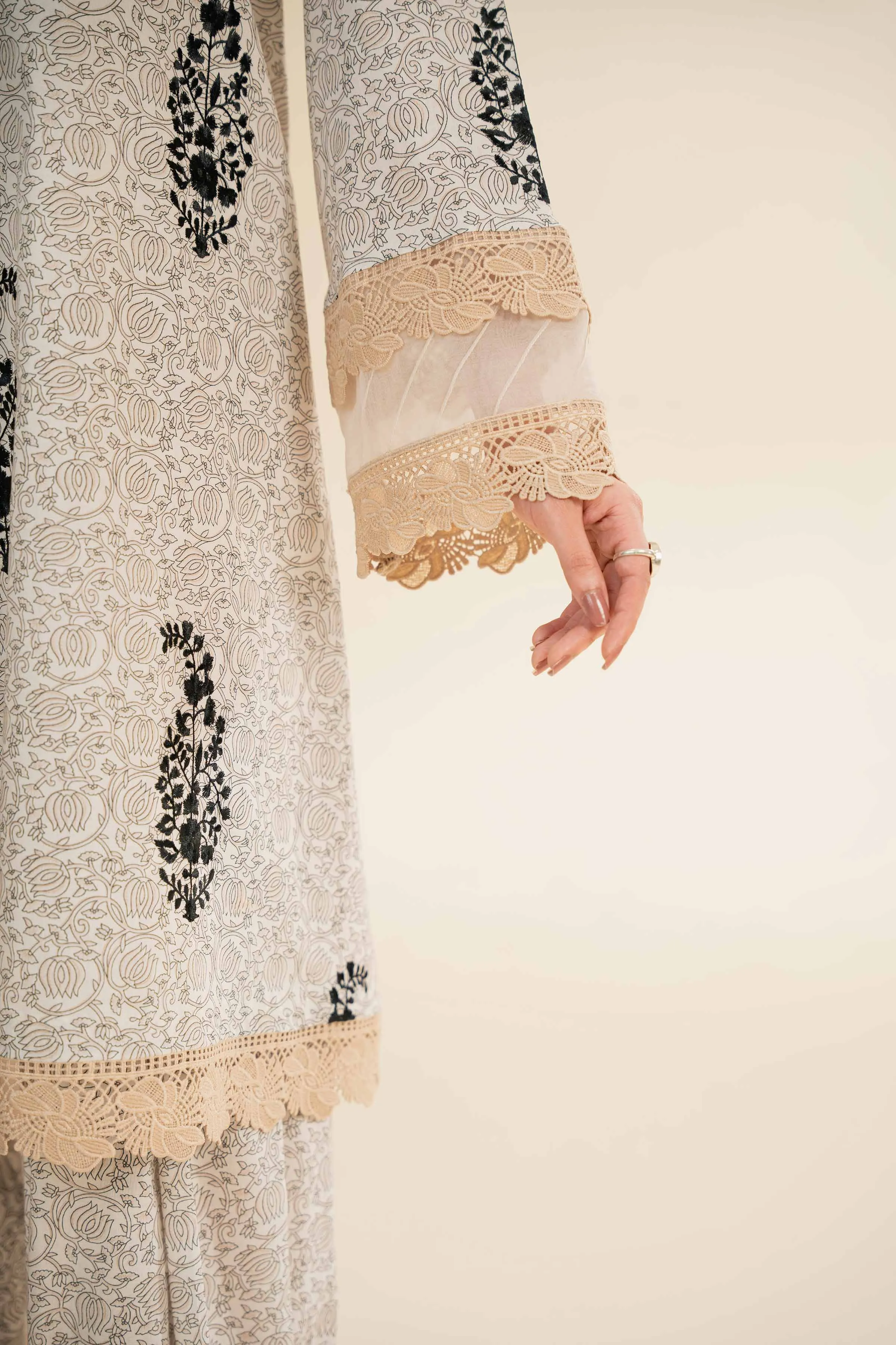 3 Piece - Printed Embroidered Suit - 42501360