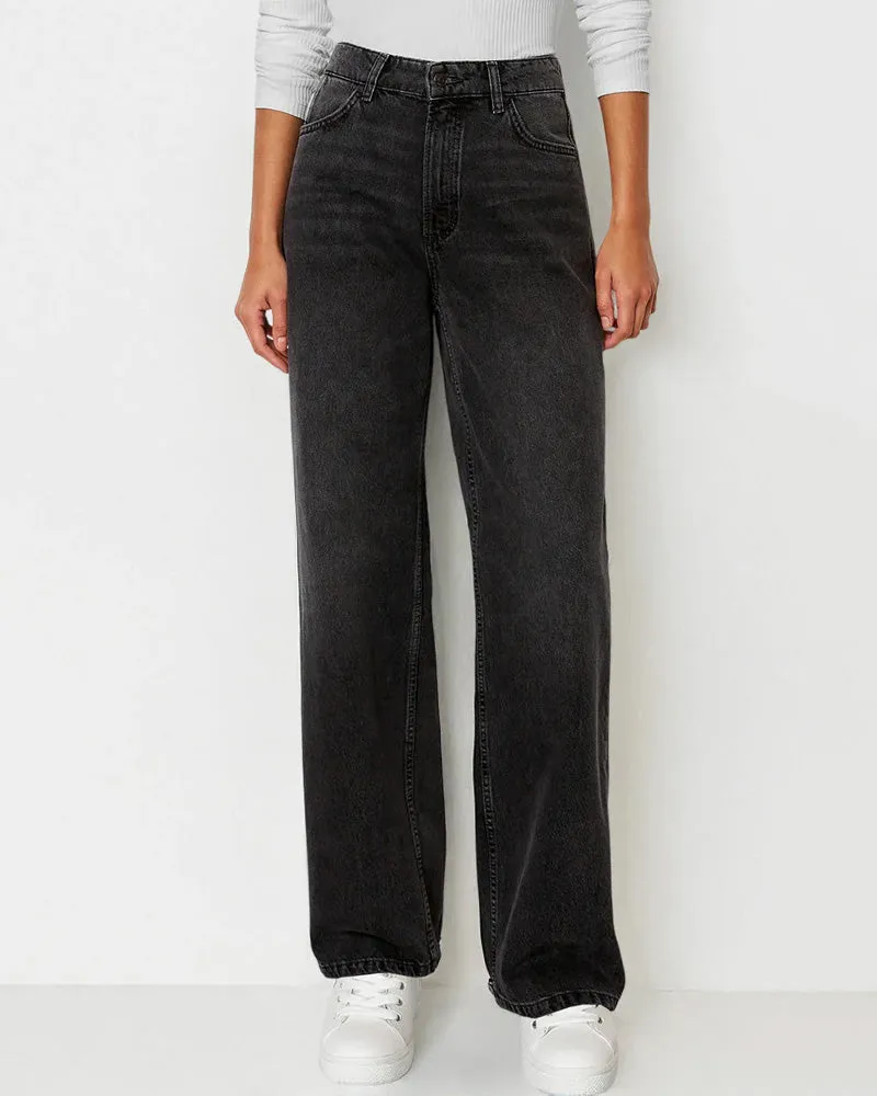 Casual Mid-Rise Belt Pocket Wide Leg Jeans