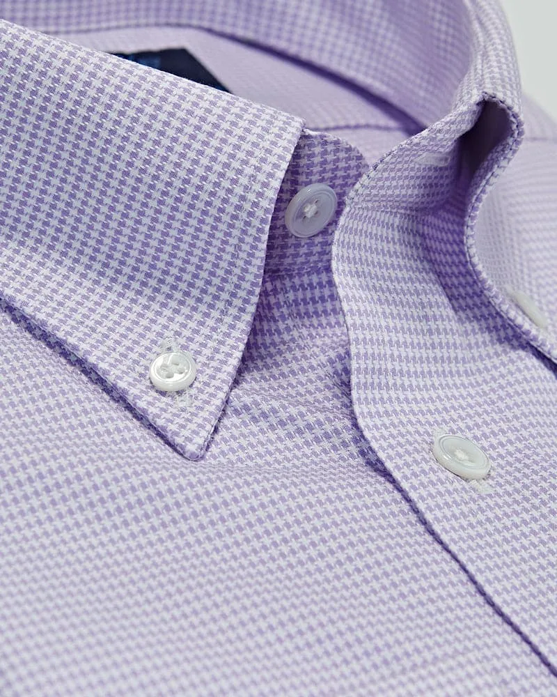 Contemporary Fit, Button Down Collar, 2 Button Cuff Shirt in a Pink & White Houndstooth