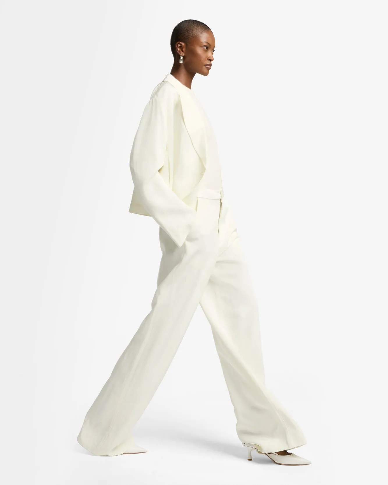 Cropped Linen Blend Blazer in Ivory