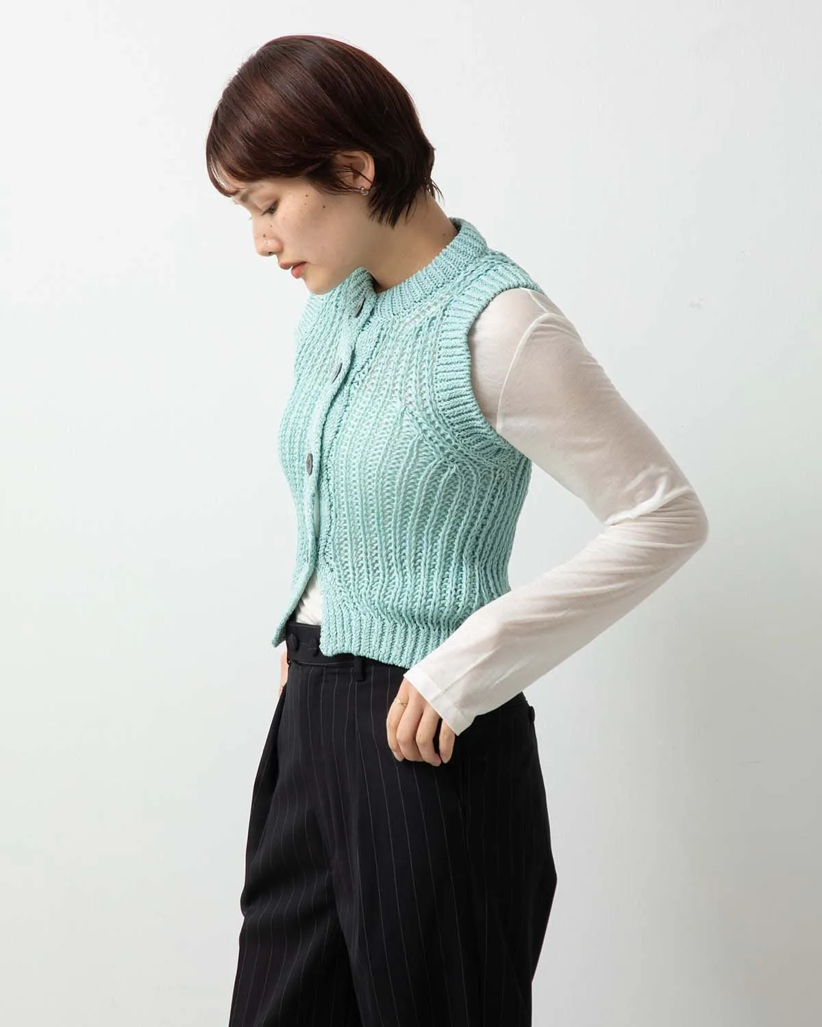 MESH KNIT VEST
