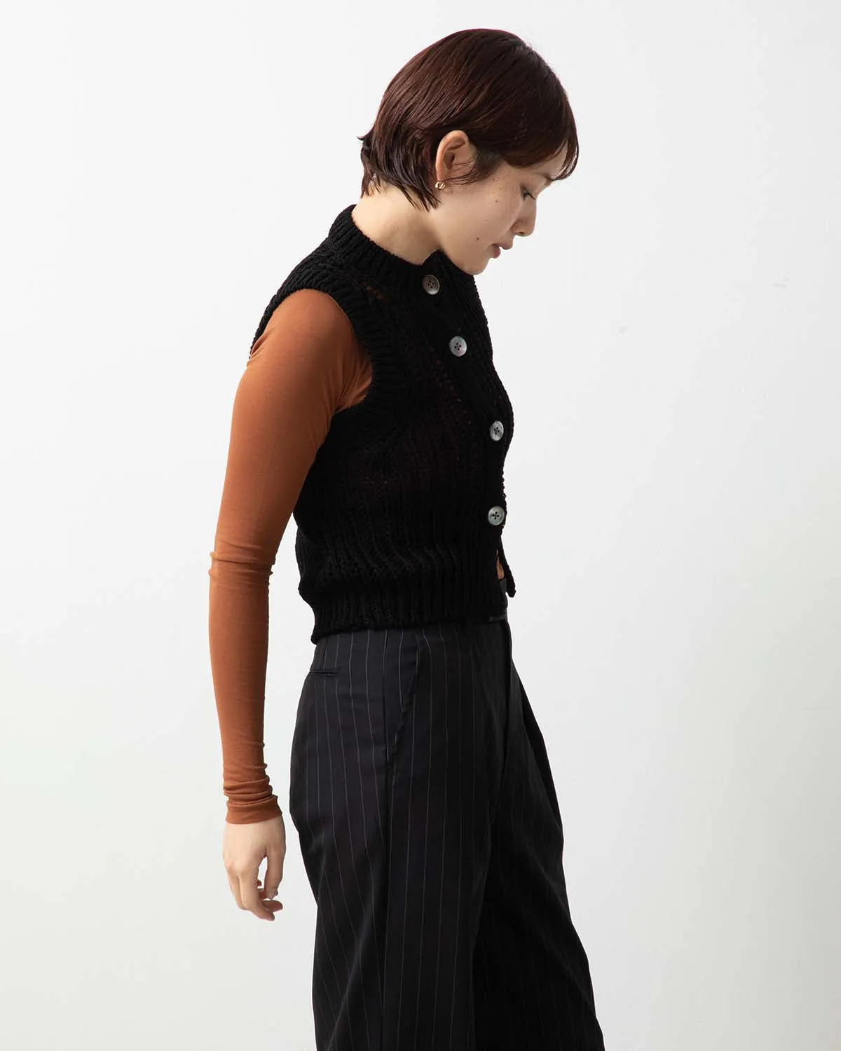 MESH KNIT VEST
