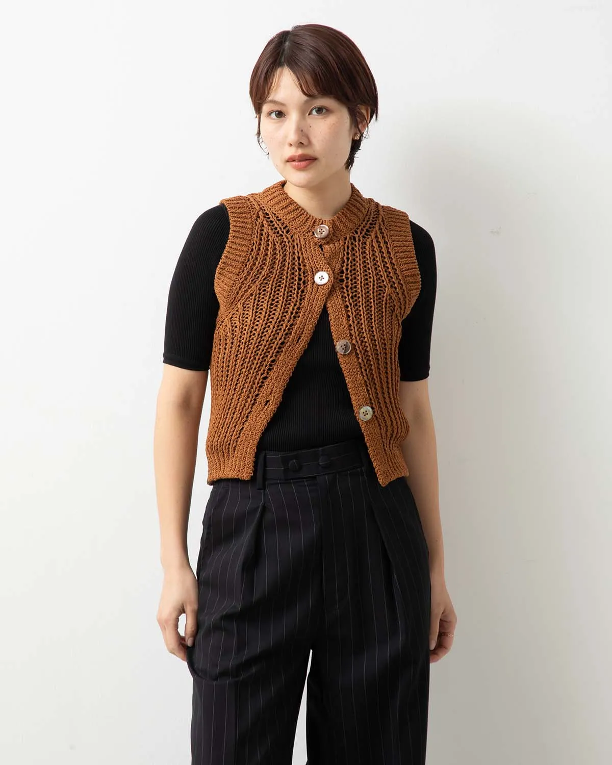 MESH KNIT VEST